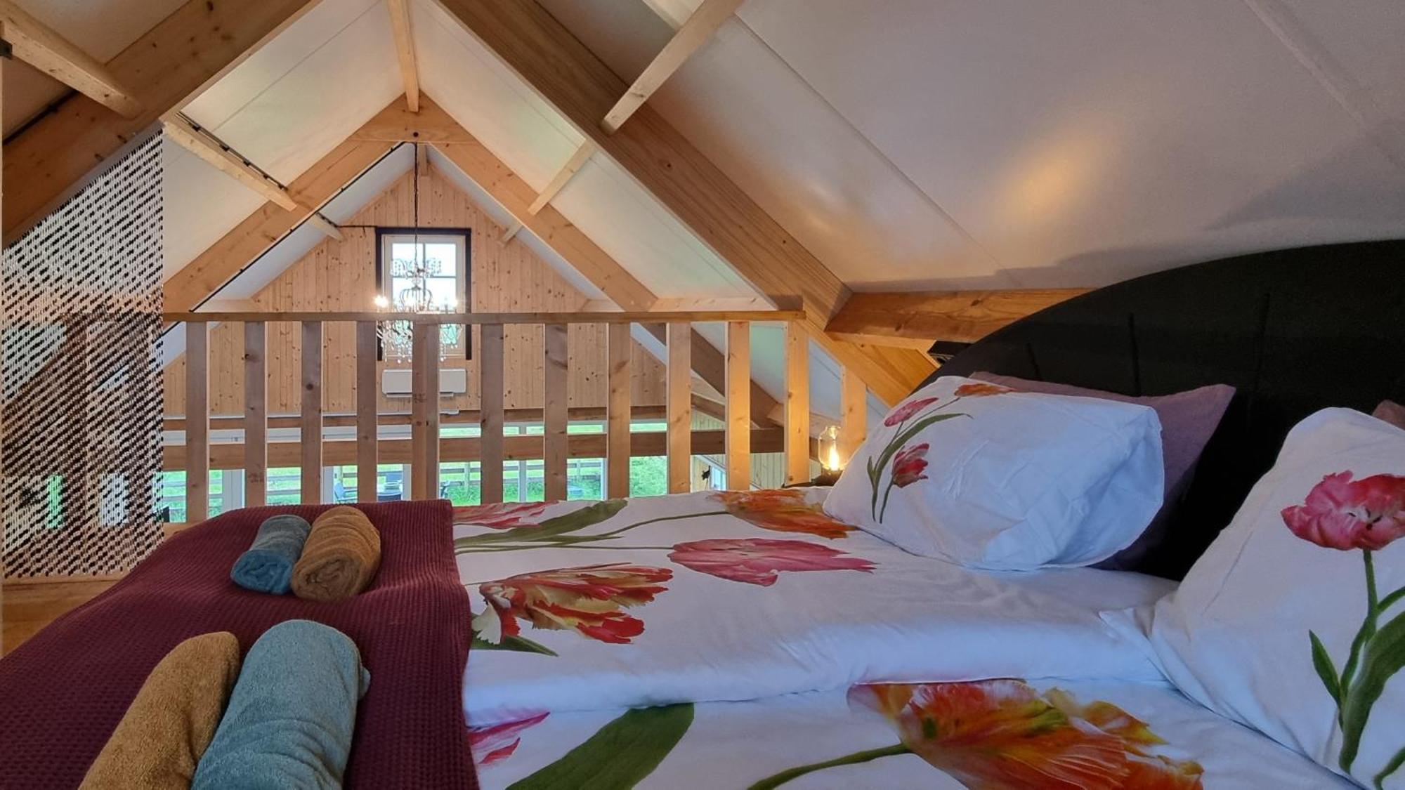 City Farmers Lodge, A Guesthouse With A Skyline View In Rural アムステルダム エクステリア 写真