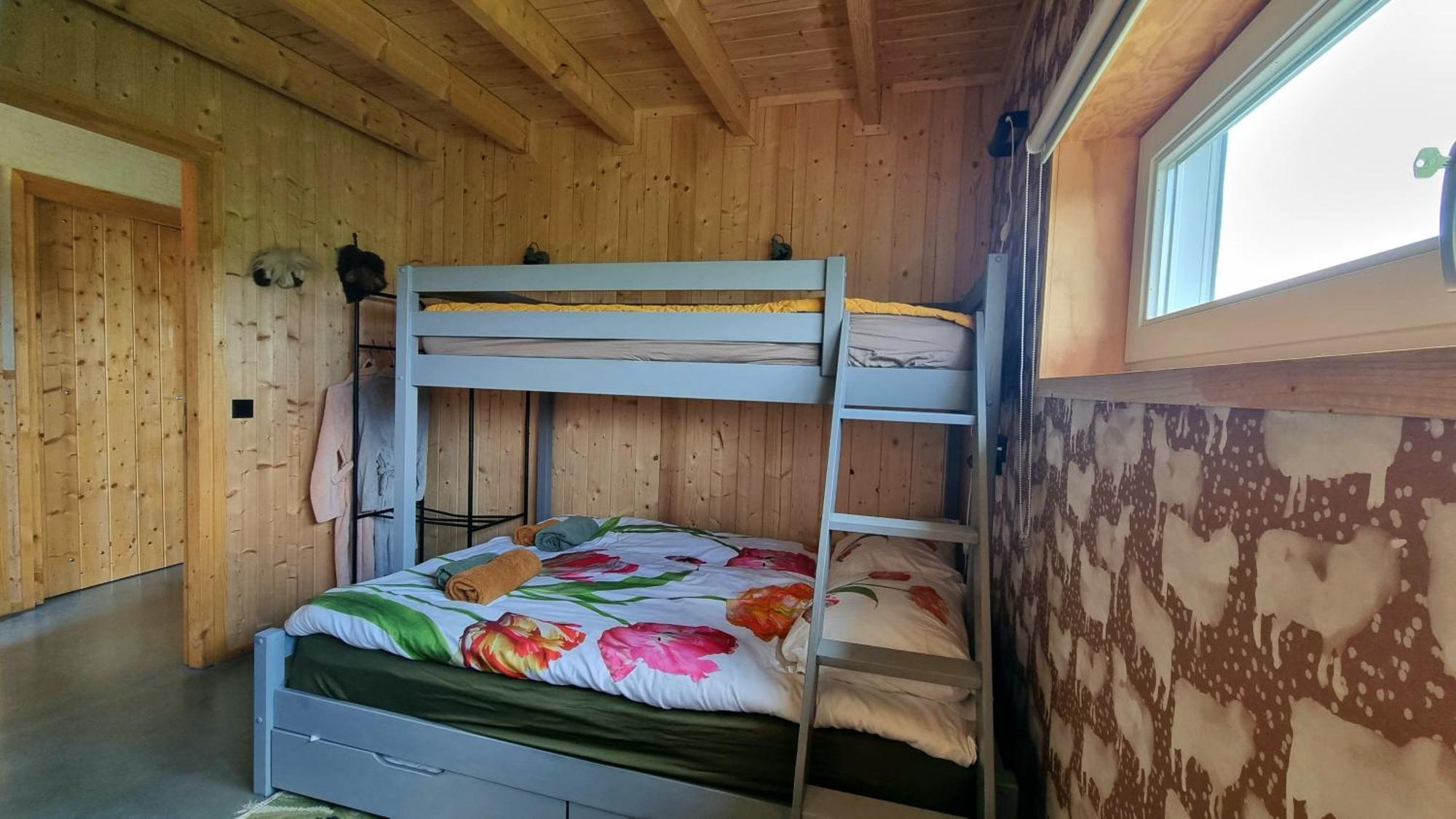 City Farmers Lodge, A Guesthouse With A Skyline View In Rural アムステルダム エクステリア 写真